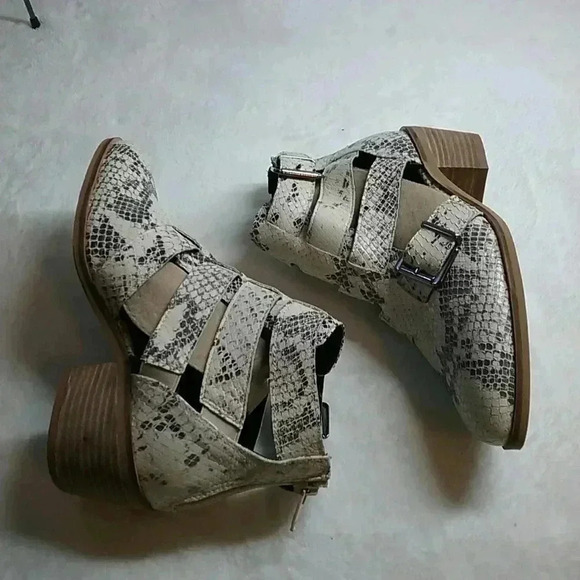 crevo cream leather snake cage ankle booties - Picture 8 of 8